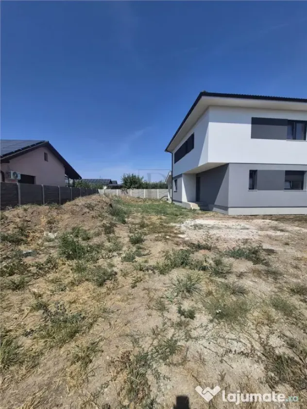 DUPLEX DESPARTIT - SUPRAFETE MARI - ZONA EXCELENTA
