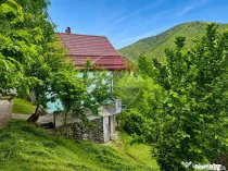 Cabană de vânzare în satul Plopi, Valea Ierii, județu...