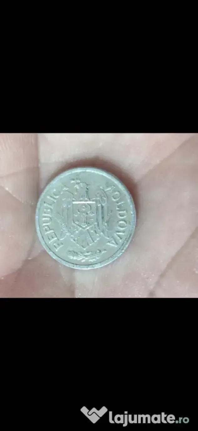 Bănuți vechi de ani de zile