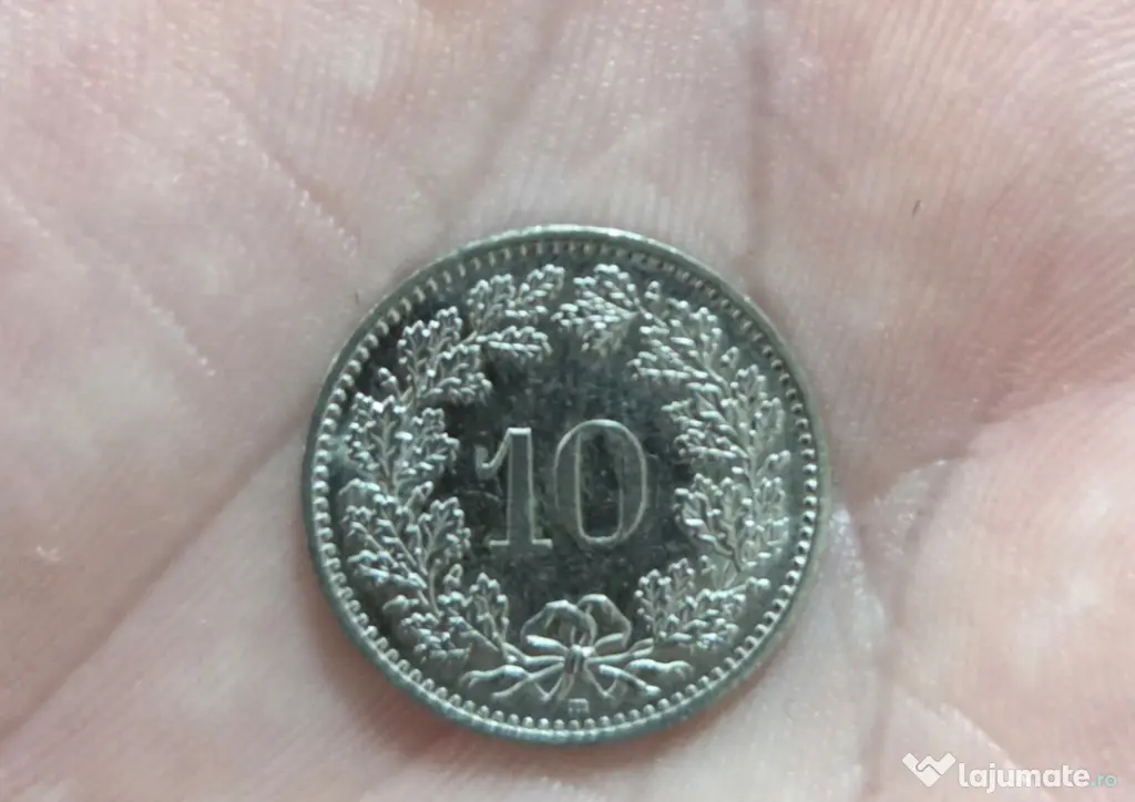 Bănuți vechi de ani de zile