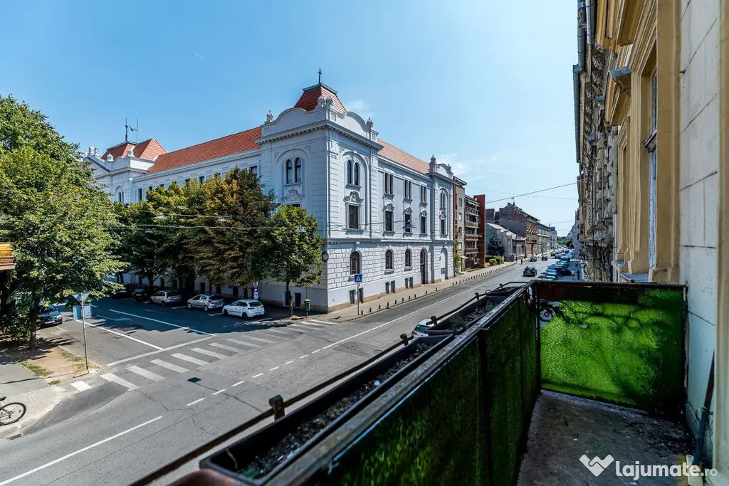 RAR pe piata Apartament cu 3 camere si balcon pe strada H...