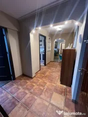 Apartament renovat complet, 69 mp, etaj 8 – Zona Semiluna,
