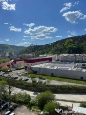 Apartament renovat complet, 69 mp, etaj 8 – Zona Semiluna,