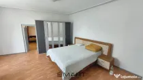 Casa cu 8 camere + 800mp teren Cisnadie zona Centrala