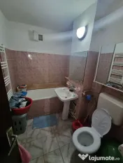 4 CAMERE DACIA, 2 BAI, 2 AP PE PALIER 