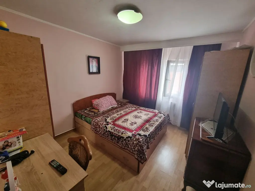 4 CAMERE DACIA, 2 BAI, 2 AP PE PALIER