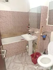4 CAMERE DACIA, 2 BAI, 2 AP PE PALIER 