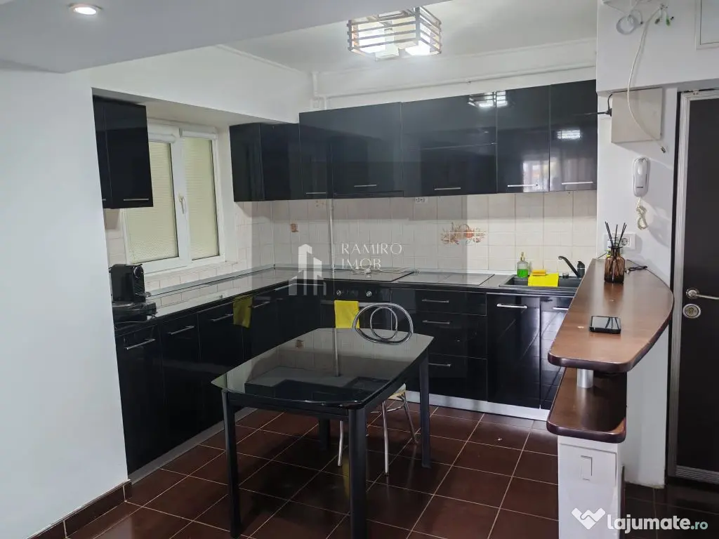 Apartament 3 camere Soseaua Alexandria/ Margeanului