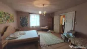 Apartament 5 camere la casa zona ultracentrala in Cisnadie 