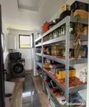Casă modernă la cheie cu piscină, 7 ari teren și carport 