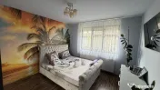 Casă modernă la cheie cu piscină, 7 ari teren și carport 