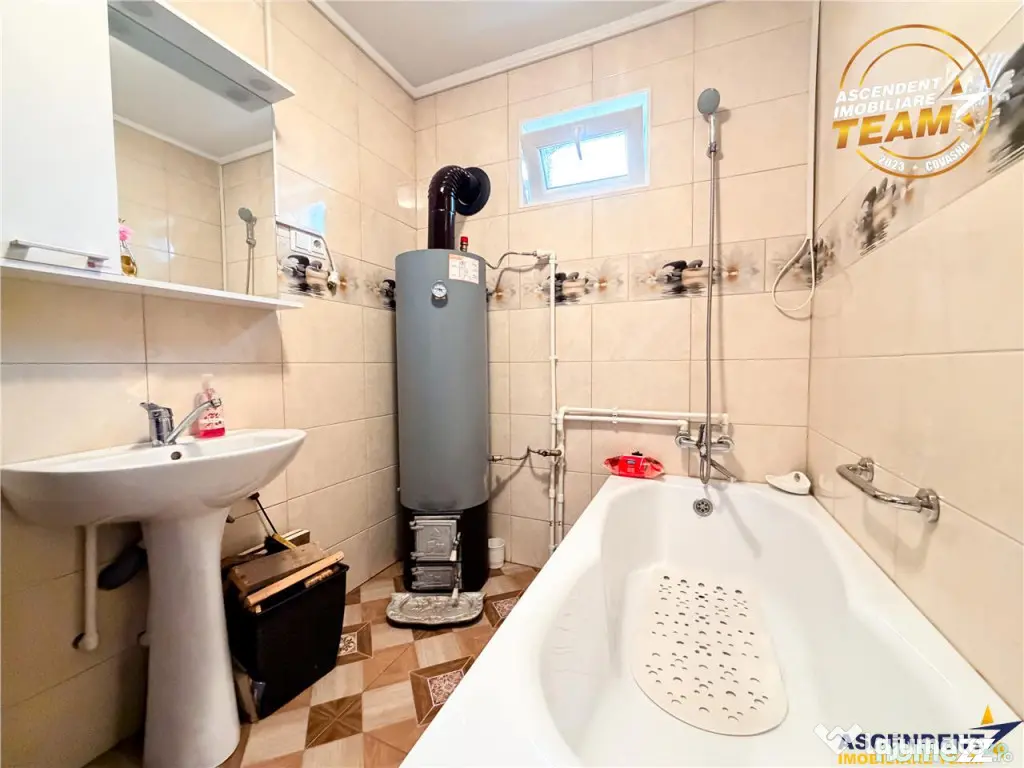 Casa cu teren generos de 1.315 mp, bucatarie de vara complet - Cernat (Covasna)