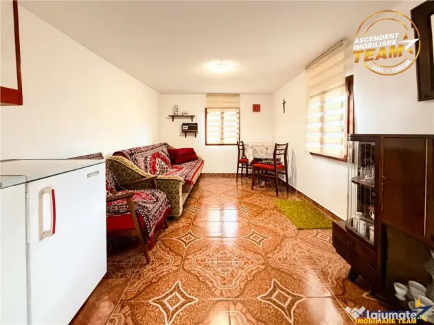 Casa cu teren generos de 1.315 mp, bucatarie de vara complet