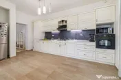 Casa in stil mediteranean cu teren generos 