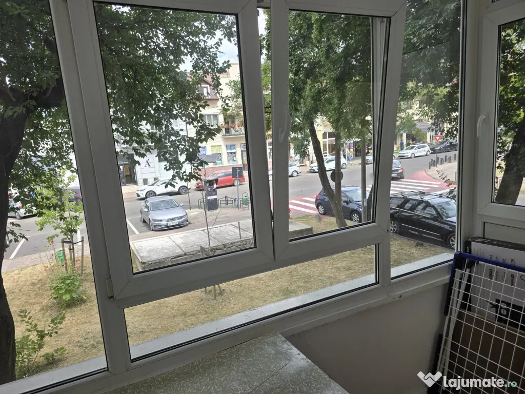 Apartament cu 2 camere de închiriat – zona Școala nr. 3