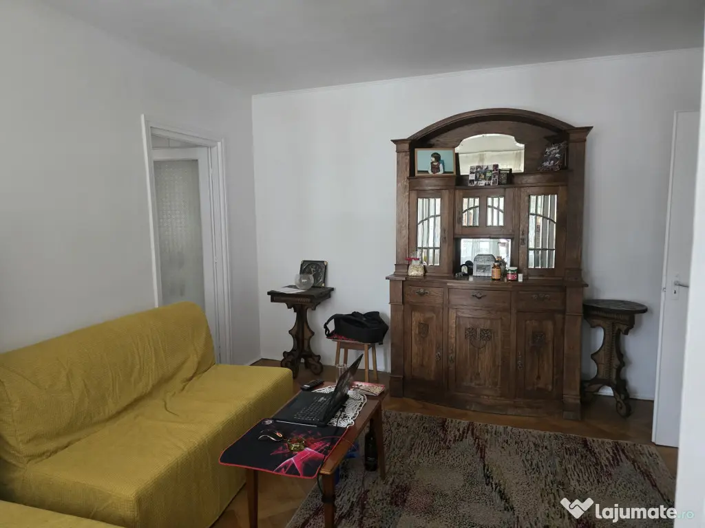 Apartament cu 2 camere de închiriat – zona Școala nr. 3