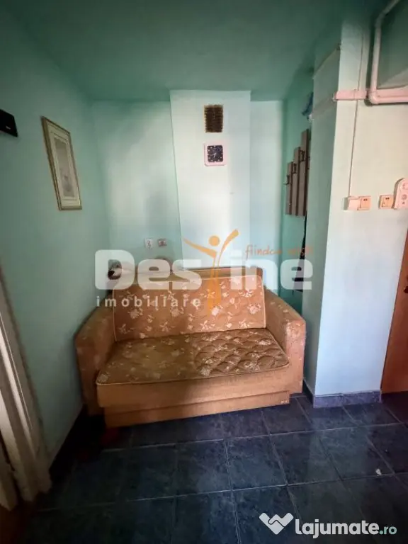 Apartament 2 camere etaj 3 - Simeria (Hunedoara)