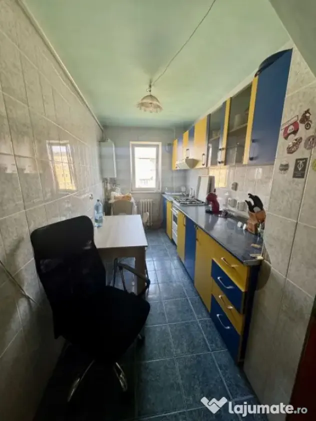 Apartament 2 camere etaj 3