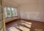 Casa cu arhitectură aparte și potențial comercial, în B 