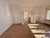 Casa cu arhitectură aparte și potențial comercial, în B 