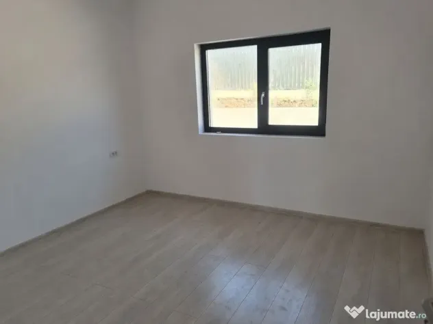 Casă VOROVEȘTI | 4 camere, 87 mp utili, încălzire în...