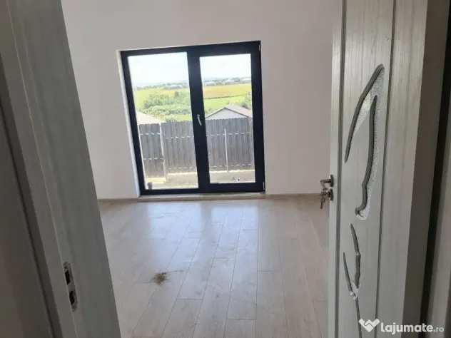 Casă VOROVEȘTI | 4 camere, 87 mp utili, încălzire în...