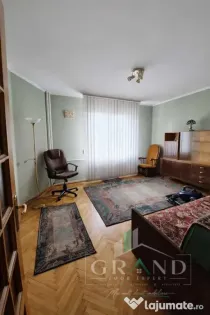 Casă individuală| 200 mp utili | 5 camere | Curte | 2 parc