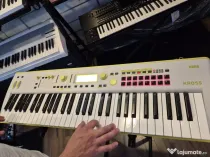 Vând Clapa Korg Kross 2 61