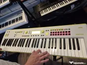 Vând Clapa Korg Kross 2 61 