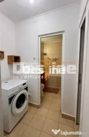 Apartament cu 3 camere, semidecomandat - aproape de centru