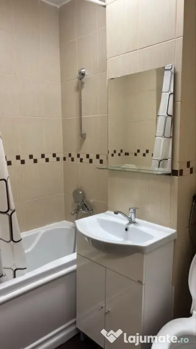 Piata sudului etaj 2 cu parcare