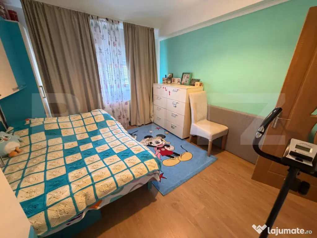 Apartament cu 3 camere în zonă excelentă - 61 mp, etaj in