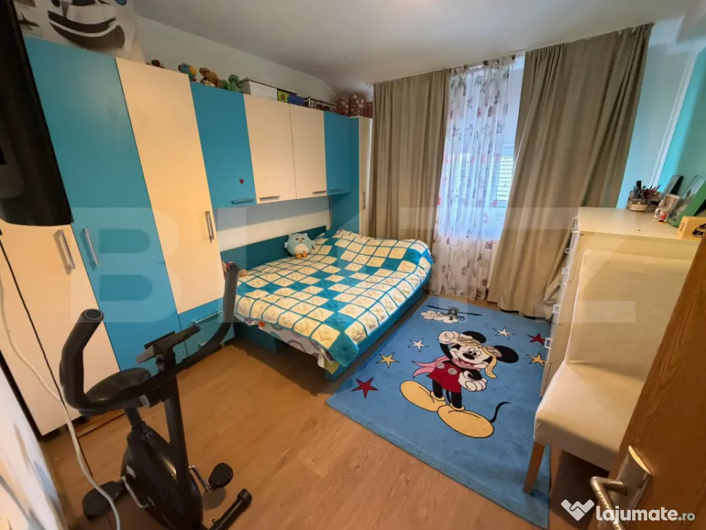 Apartament cu 3 camere în zonă excelentă - 61 mp, etaj in