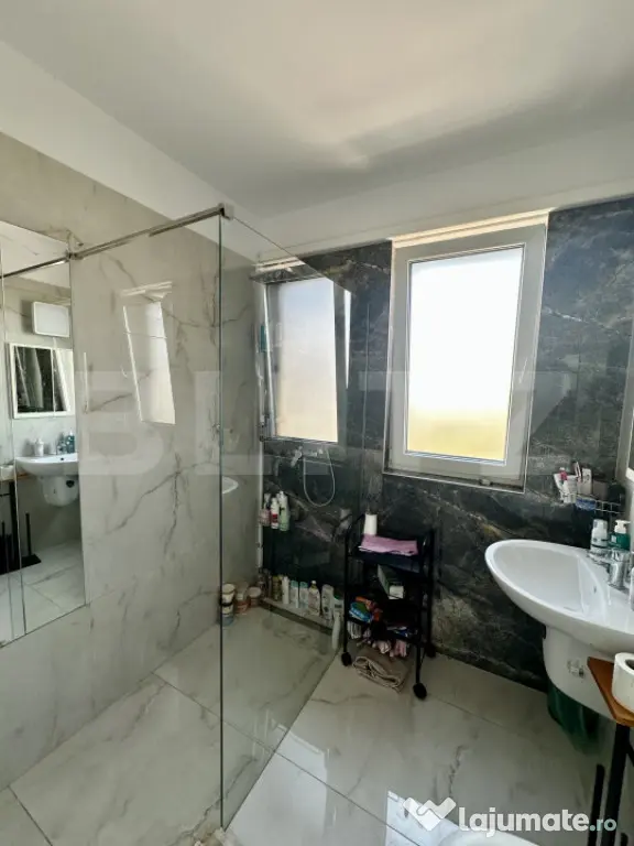 Penthouse modern cu terasă de 55 mp și parcare subterană