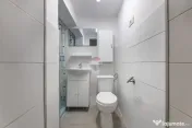 Apartament la casă de inchiriat cu 4 camere și 4 băi Z... 
