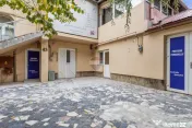 Spatiu de inchiriat cu 4 camere și 4 băi Zona Făt-Frumos 