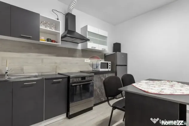 Spatiu de inchiriat cu 4 camere și 4 băi Zona Făt-Frumos - Arad (Arad)