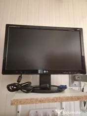 Monitor LG cu funcție TV 