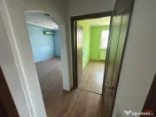 Apartament cu 3 camere, de , zona sud, scoala 8 