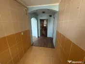 Apartament cu 3 camere, de , zona sud, scoala 8 