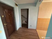 Apartament cu 3 camere, de , zona sud, scoala 8 