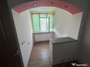 Apartament cu 3 camere, de , zona sud, scoala 8 