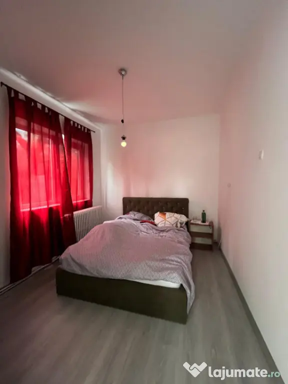 Apartament 3 camere 160 mp | beci 80 mp | gradina 160 mp | z