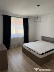 Închiriez Apartament Bloc Nou 