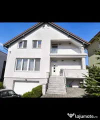 Vila 7 camere , 330 MP, Zona Andrei Muresanu , Cluj 