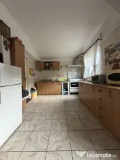 Apartament cu 3 camere de închiriat la casa | PREDEAL - ... 