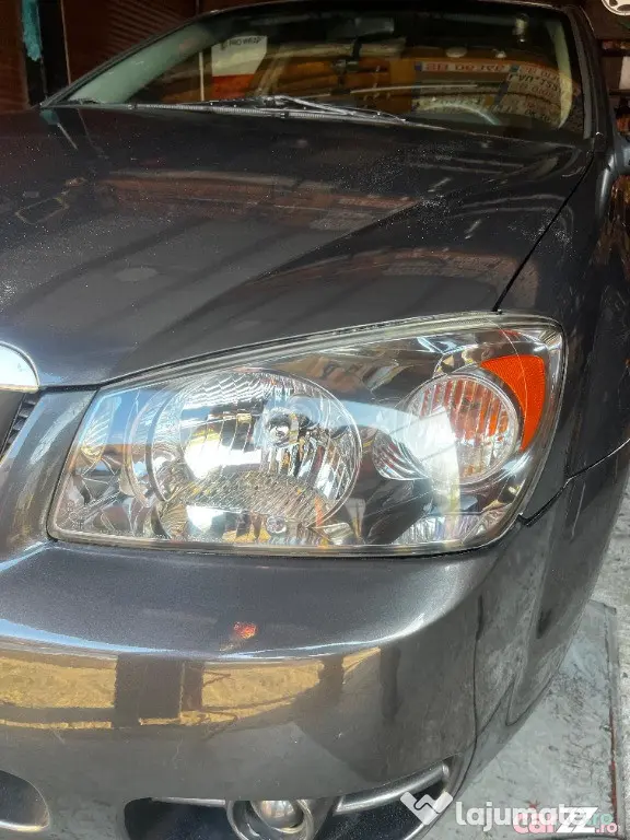 KIA Cerato Hatchback 1.6 Benzina | 2005 | 186.273 km | Acte la zi | Verificabila