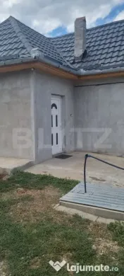 Casa cu 2 camere 