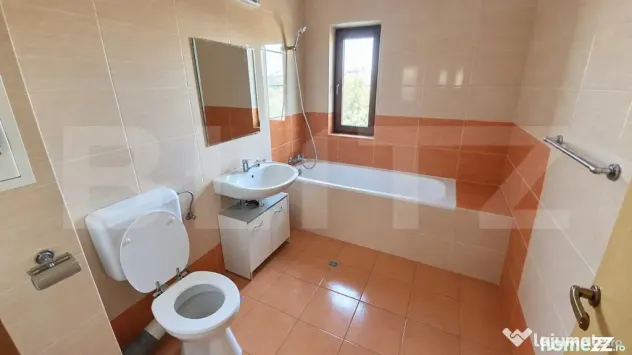 Apartament modern cu 3 camere, balcon și loc de parcare - Giroc (Timis)