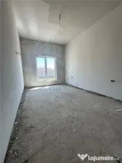 DUPLEX PE PARTER - APROAPE DE ORAS - 80 MP UTILI 